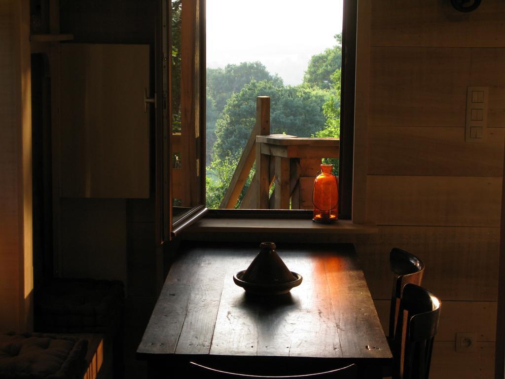 Les Cabanes Du Tertre Urval Habitación foto